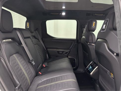 Used 2023 Rivian R1T Adventure image 20