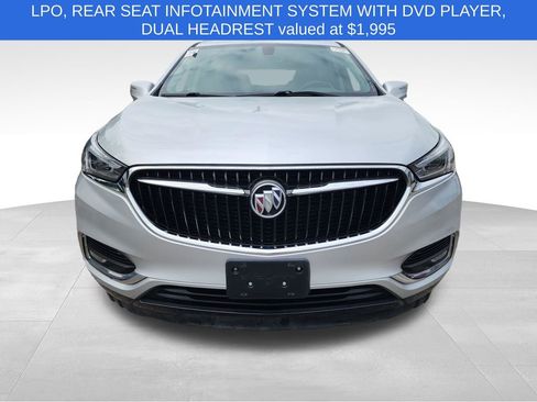 Used 2019 Buick Enclave Essence FWD image 2