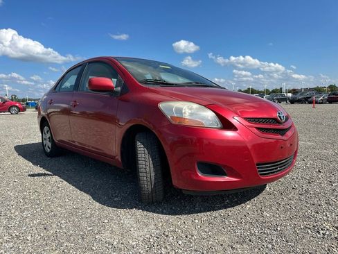 Used 2007 Toyota Yaris Sedan w/ Convenience Pkg FWD image 13