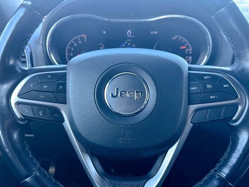 Used 2020 Jeep Grand Cherokee Overland image 42