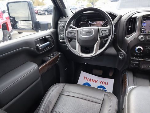 Used 2021 GMC Sierra 3500 Denali w/ Denali Black Diamond Edition image 20