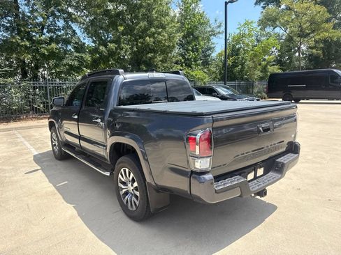 Used 2021 Toyota Tacoma Limited RWD image 6