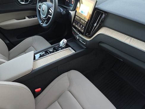 New 2026 Volvo XC60 B5 Plus w/ Protection Package Premier image 15