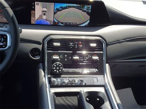 New 2025 Nissan Armada SL w/ Captain's Chari Seat Package image 25