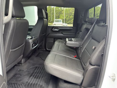 Used 2024 Chevrolet Silverado 3500 LTZ w/ LTZ Premium Package image 17