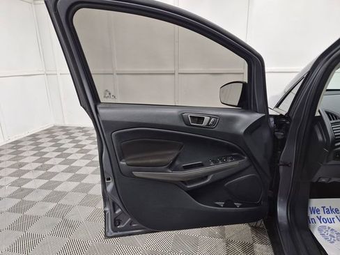 Used 2020 Ford EcoSport SE w/ SE Convenience Package image 12