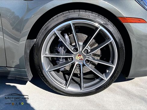Used 2024 Porsche 911 Carrera image 29