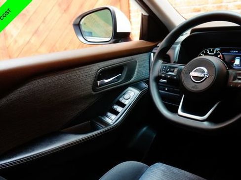 Certified 2023 Nissan Rogue SV AWD/4WD image 32