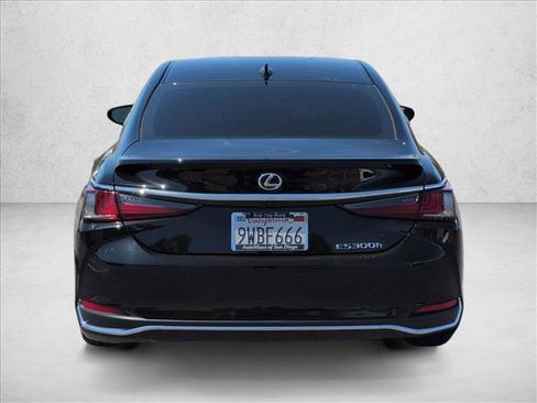 Used 2025 Lexus ES 300h w/ Premium Package FWD image 7