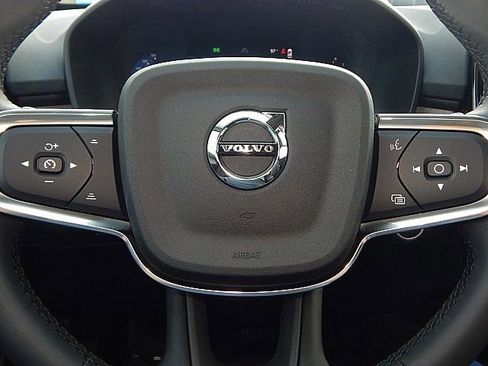 New 2026 Volvo XC40 B5 Plus w/ Protection Package Premier image 22