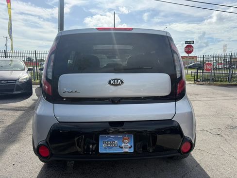 Used 2016 Kia Soul + w/ Primo Package FWD image 5
