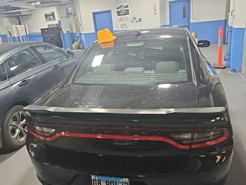 Used 2020 Dodge Charger SXT w/ Blacktop Package AWD/4WD image 21