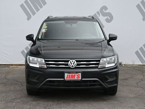 Used 2021 Volkswagen Tiguan S image 2