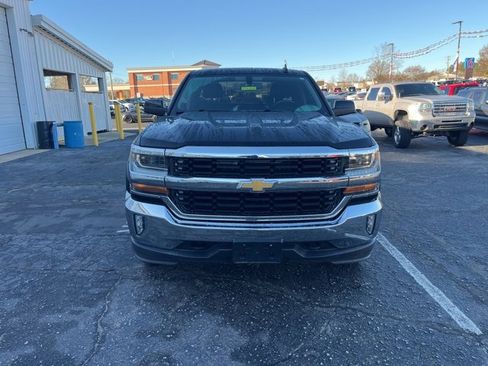Used 2017 Chevrolet Silverado 1500 LT w/ All Star Edition image 33