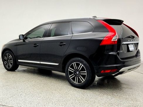 Used 2017 Volvo XC60 T5 Dynamic w/ Preferred Option Package AWD/4WD image 7