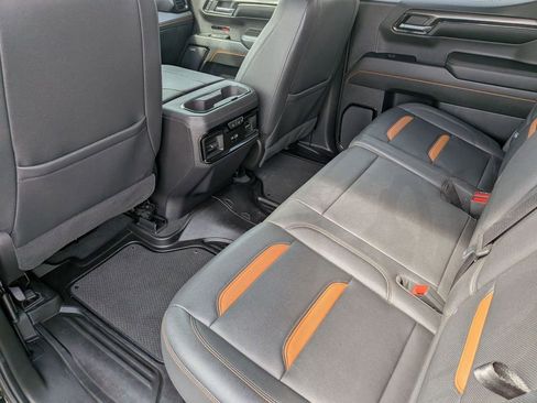 Used 2024 GMC Sierra 1500 AT4 w/ Technology Package AWD/4WD image 30
