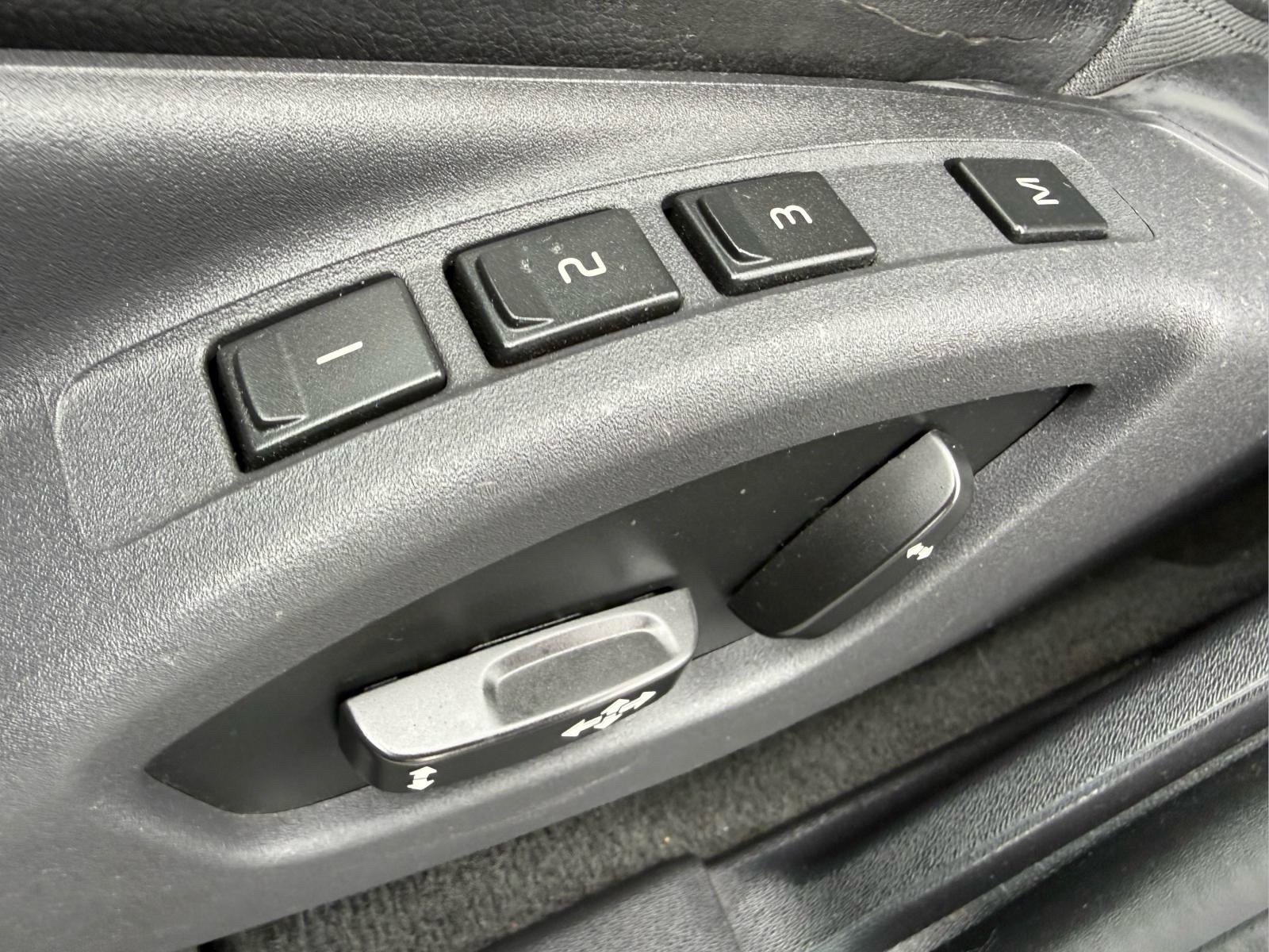 Used 2015 Volvo S60 T5 Platinum FWD image 17