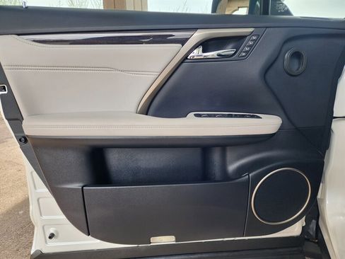 Used 2022 Lexus RX 350L Luxury image 21