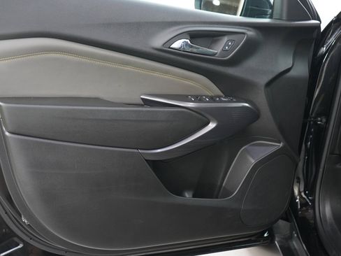 Used 2024 Chevrolet Trax ACTIV FWD image 18