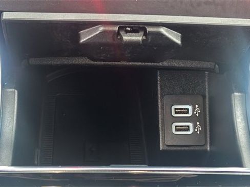 Used 2020 Ford Edge Titanium w/ Equipment Group 301A image 13