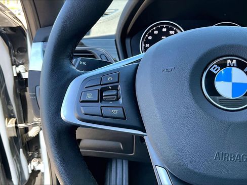 Used 2022 BMW X1 sDrive28i w/ Premium Package image 25