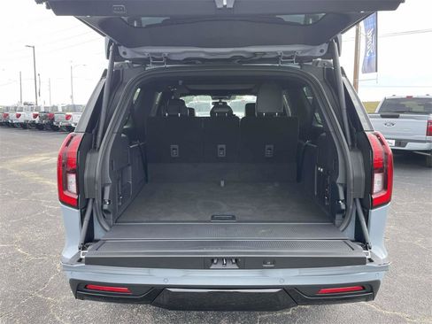 New 2025 Ford Expedition Max Platinum w/ Stealth Appearance Package image 10