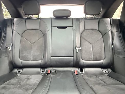 Used 2018 Porsche Macan Sport Edition image 40