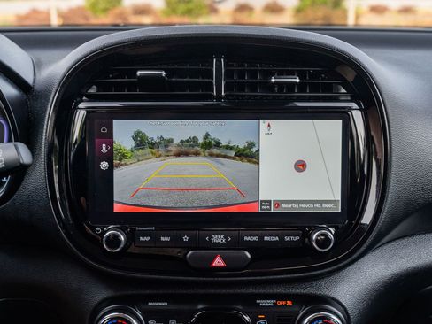 Used 2025 Kia Soul S FWD image 30