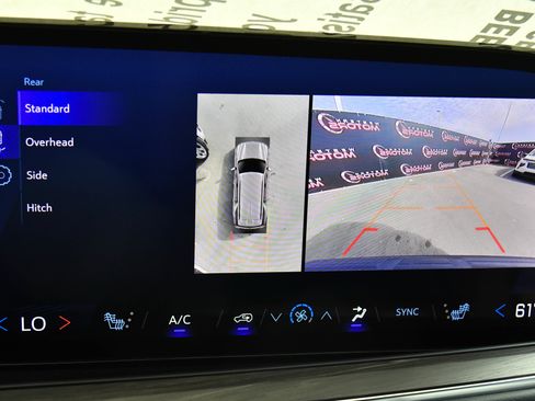 Used 2025 Chevrolet Tahoe LT AWD/4WD image 18