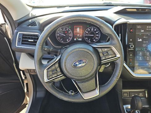 Used 2023 Subaru Ascent Limited AWD/4WD image 10