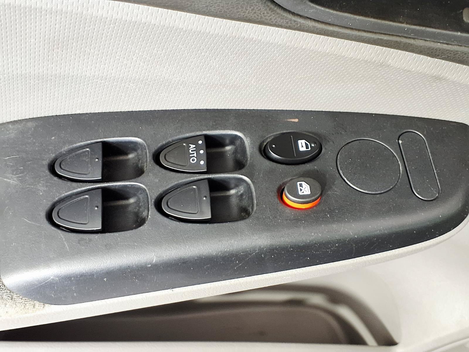 Used 2011 Honda Civic DX-VP image 19