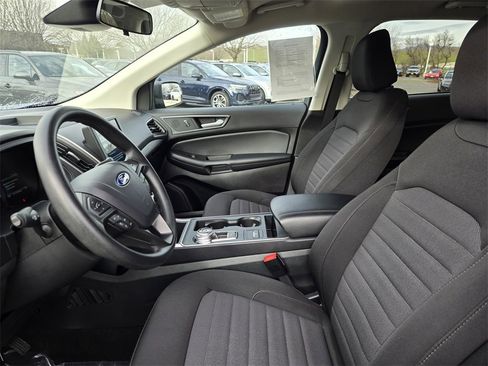 Used 2024 Ford Edge SE image 26