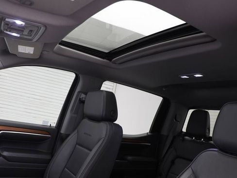 Used 2022 GMC Sierra 1500 Denali w/ Denali Reserve Package image 23