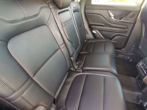 Used 2023 Lincoln Corsair Standard image 33