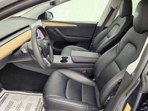 Used 2023 Tesla Model Y AWD image 23