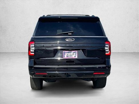 Used 2022 Ford Expedition Max Limited image 4