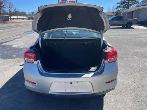 Used 2015 Chevrolet Malibu LT FWD image 26