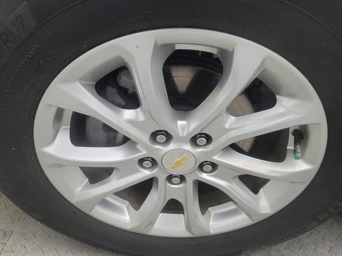 Used 2020 Chevrolet Equinox LS w/ LS Convenience Package FWD image 31