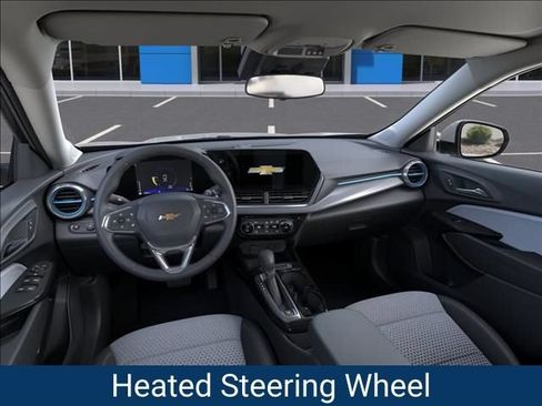 New 2026 Chevrolet Trax LT w/ LT Convenience Package FWD image 17