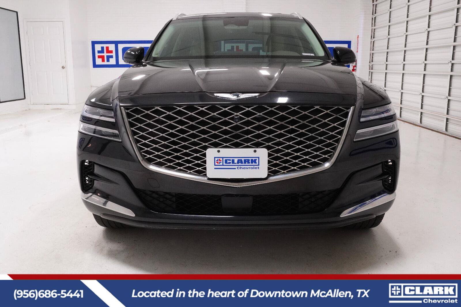 Used 2023 Genesis GV80 2.5T w/ Advanced Package AWD/4WD image 3