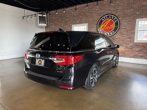 Used 2018 Honda Odyssey Elite image 17
