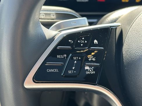 Certified 2025 Mercedes-Benz GLS 450 4MATIC image 28