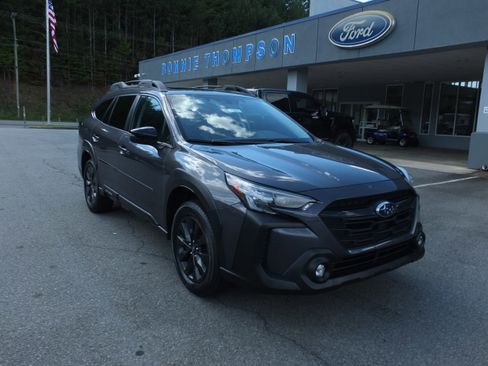 Used 2023 Subaru Outback Onyx Edition image 1