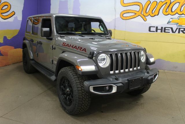 Used 2019 Jeep Wrangler Unlimited Sahara w/ Dual Top Group AWD/4WD image 4