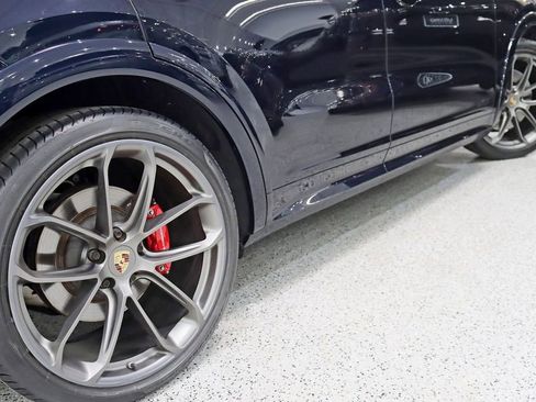 Used 2023 Porsche Cayenne GTS AWD/4WD image 13