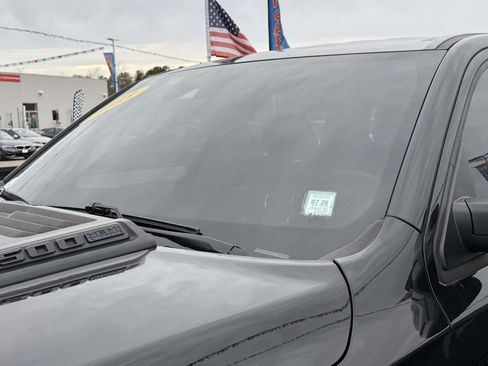 Used 2023 RAM 1500 Laramie AWD/4WD image 37