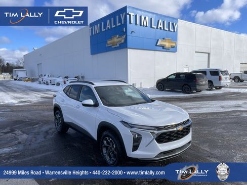New 2026 Chevrolet Trax LT w/ LT Convenience Package image 1