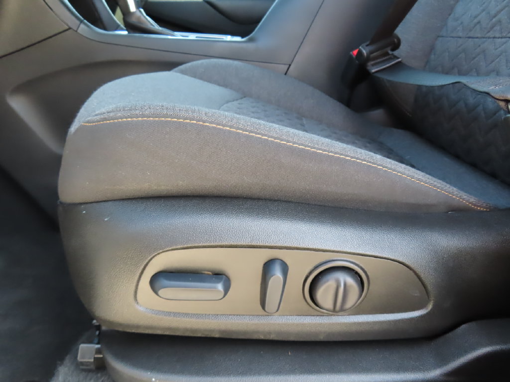 Used 2023 Chevrolet Equinox LT AWD/4WD image 7