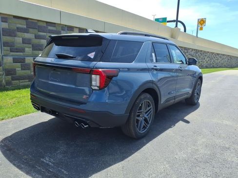 New 2026 Ford Explorer ST AWD/4WD image 9