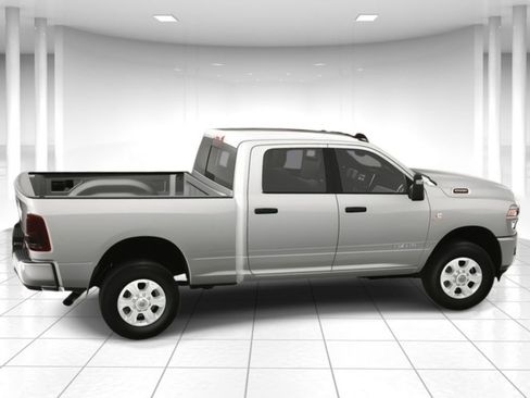 New 2025 RAM 2500 Big Horn image 6
